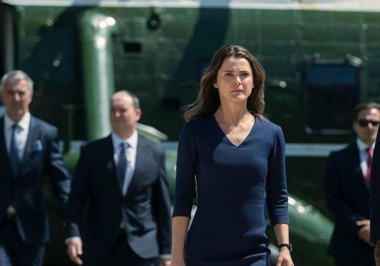 Las cinco crisis que ha resuelto 'La diplomática' en Netflix
