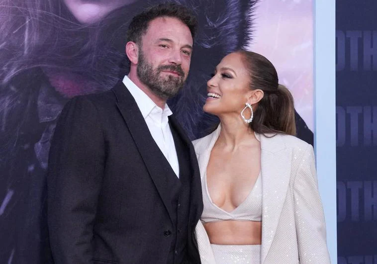 Ben Affleck y Jennifer Lopez en el estreno de 'La madre' en Los Ángeles.