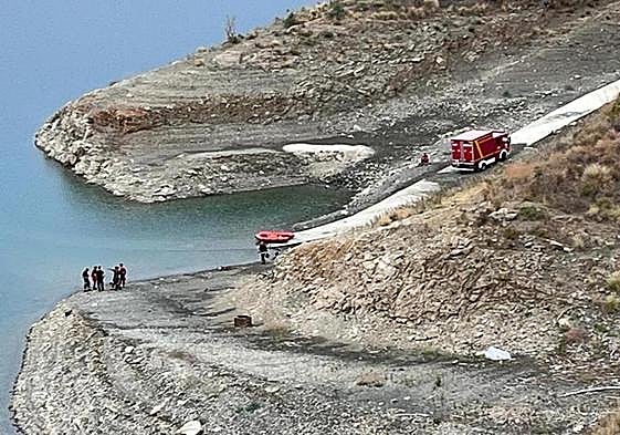 Dos senderistas se lanzan a un pantano para escapar de unos jóvenes que las «manosearon» y golpearon