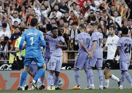 Competición cierra durante cinco partidos la grada de animación de Mestalla