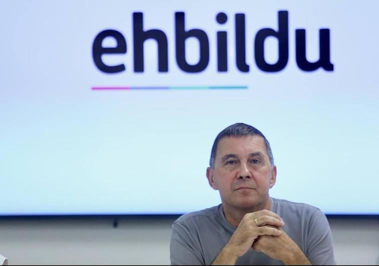 Dignidad y Justicia denuncia que EH Bildu ha incluido 89 condenados en sus listas desde su nacimiento