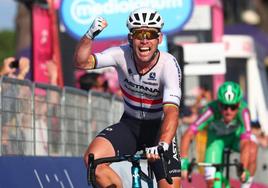 Cavendish se despide del Giro con victoria en Roma