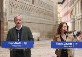 El candidato del PP a la presidencia del Gobierno de Aragón, Jorge Azcón y la candidata del PP a la alcaldía de Zaragoza, Natalia Chueca.