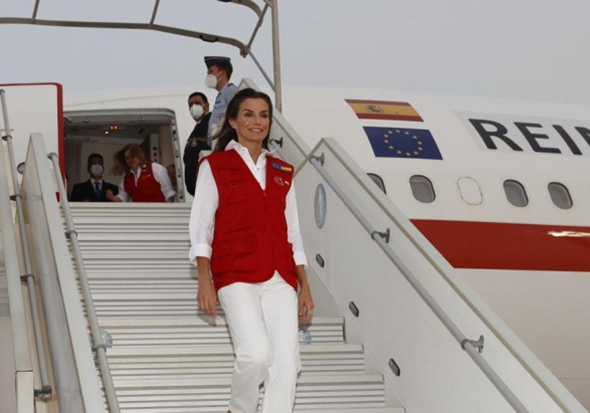 La reina Leticia, durante su viaje de cooperación a Mauritania.