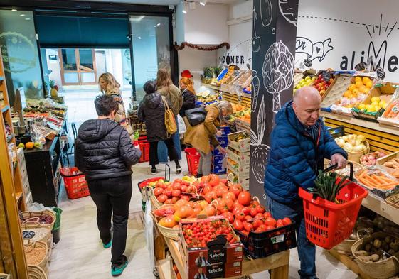 Los alimentos suben un 12% y presionan al Gobierno a extender la rebaja del IVA