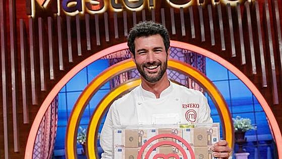 Eneko, ganador de 'MasterChef 11', cautiva a los jueces con un emotivo menú