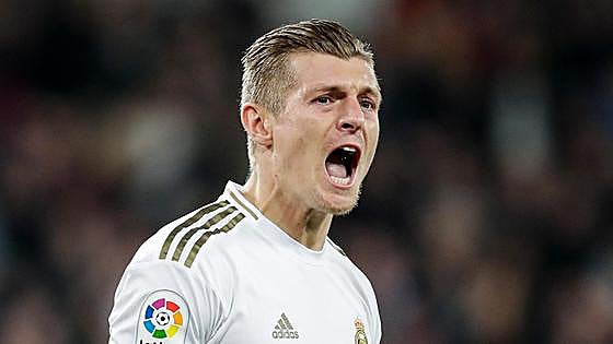 Kroos renueva con el Real Madrid