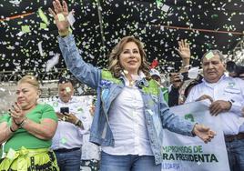 La ex primera dama y candidata presidencial Sandra Torres en un mitín de cierre de campaña