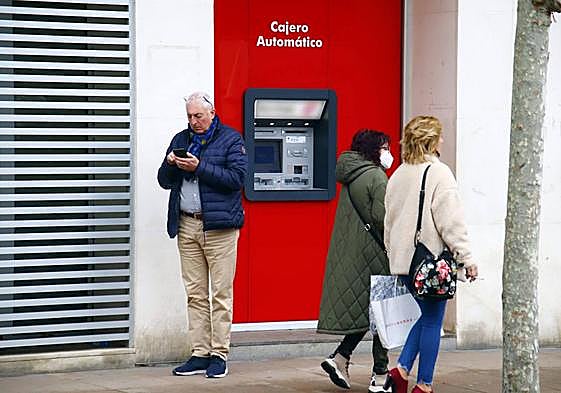 Bancos y energéticas, ante el riesgo del impuesto permanente