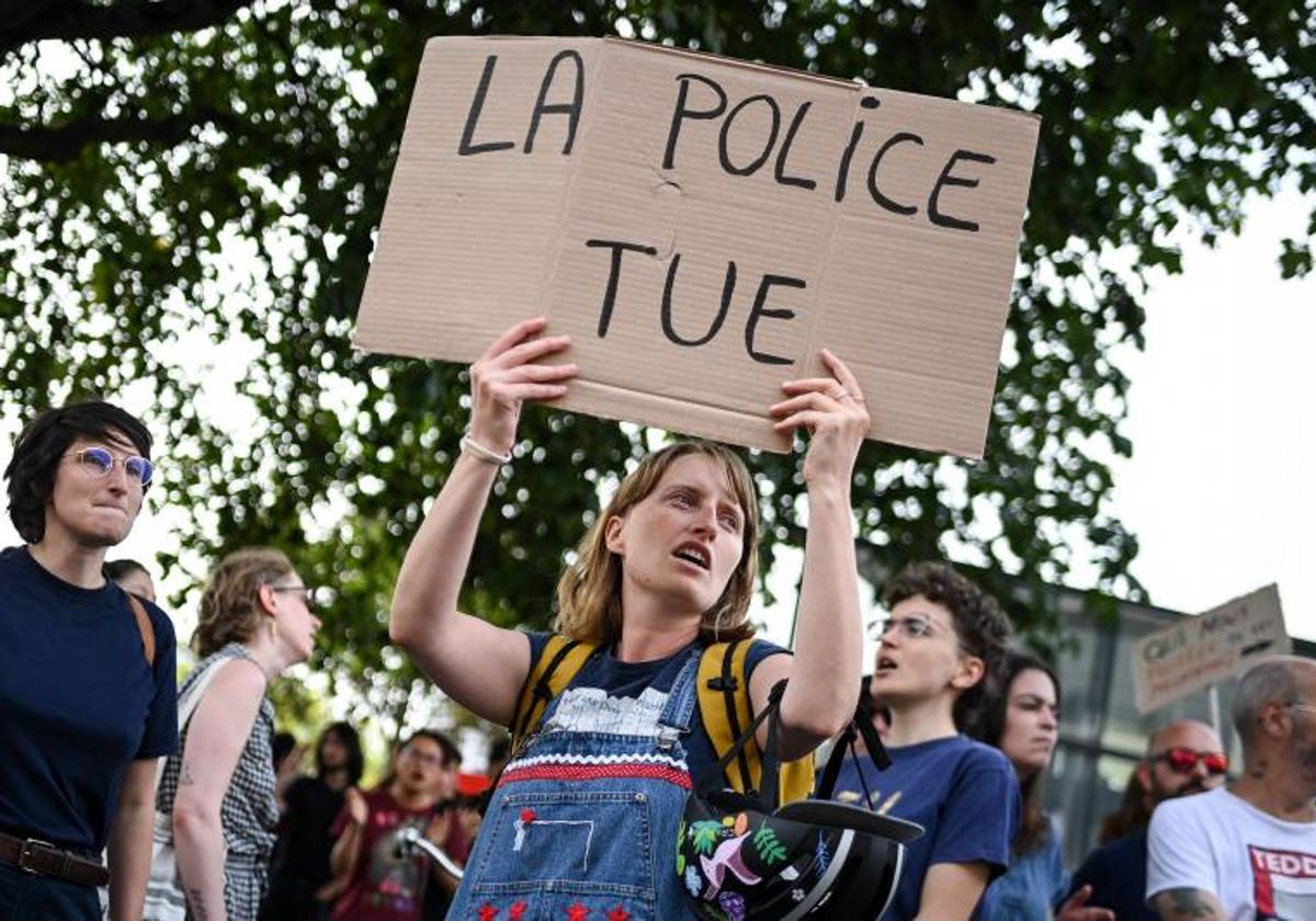 Protesta contra la actuación policial en Nanterre.