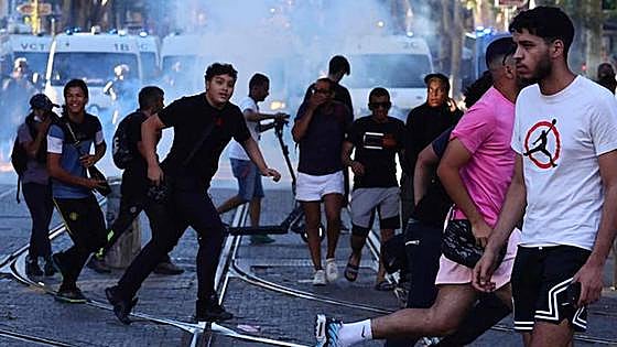 Investigan la muerte de un hombre en Marsella durante los disturbios