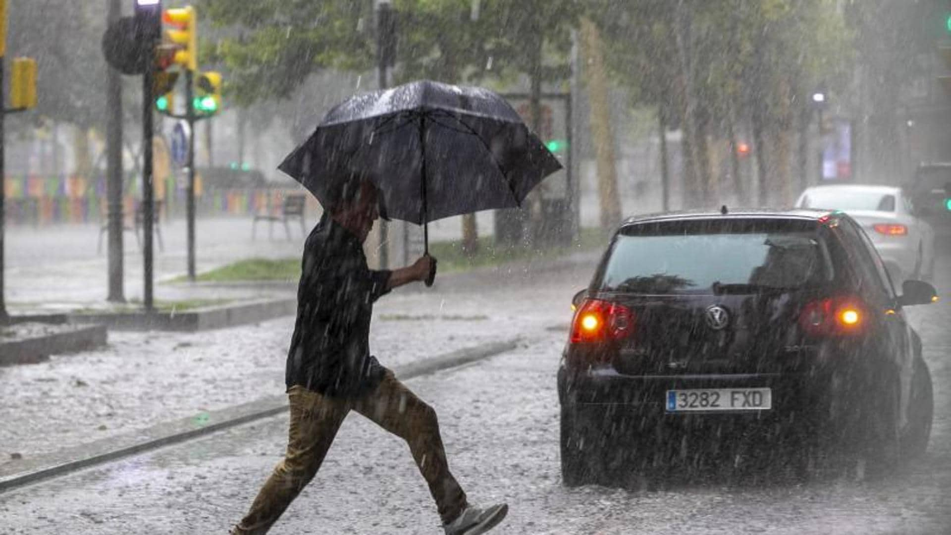 An impressive downpour of water and hail collapses Zaragoza - Pledge Times