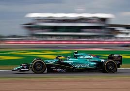 El Aston Martin de Fernando Alonso, durante el GP de Gran Bretaña.