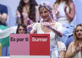 La candidata de Sumar, Yolanda Díaz, en un acto en Sevilla este domingo.