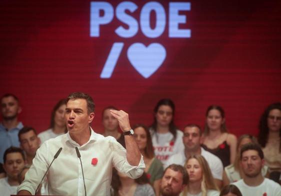 El presidente del Gobierno, Pedro Sánchez, en un mitin del PSOE antes de las elecciones del 23-J.