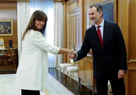 Laura Borrás, hoy condenada por corrupción, fue la representante de Junts en la ronda con el Rey en 2019.