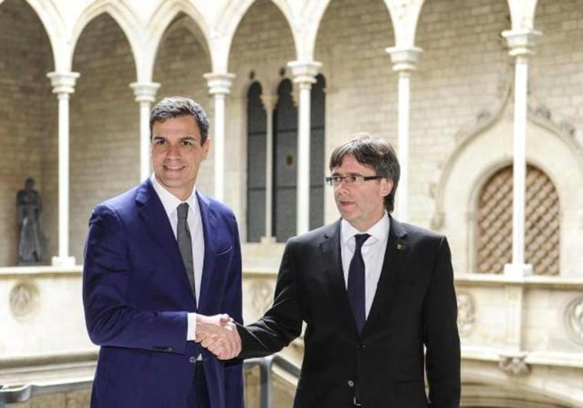 Pedro Sánchez y Carles Puigdemont