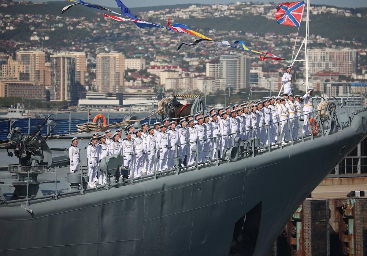 Un buque de la Flota del Mar Negro durante el Día de la Armada.