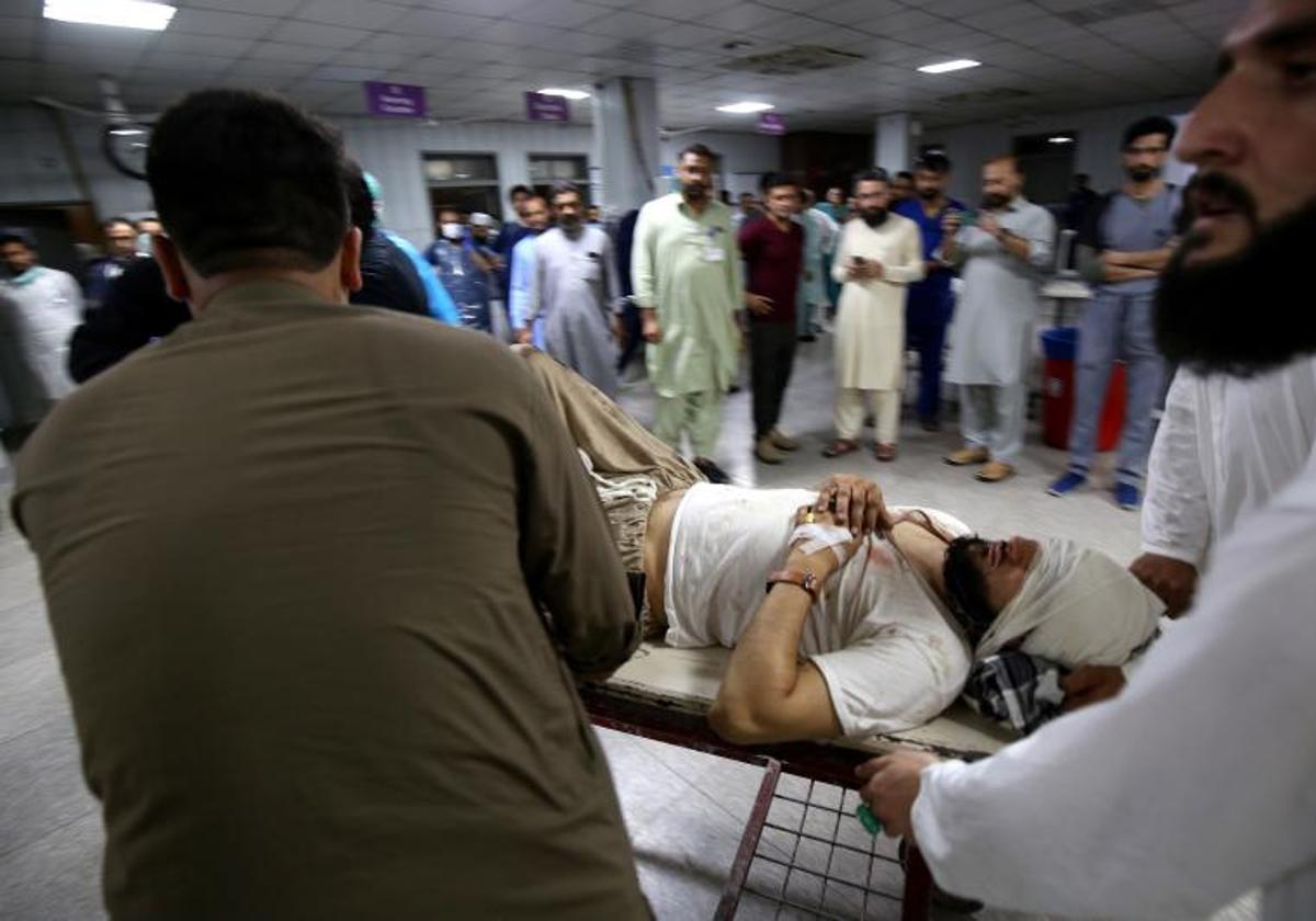 Un atentado suicida provoca 44 muertos en Pakistán