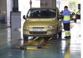 Aquellos conductores que circulen por las carreteras españolas sin haber pasado la ITV estarán cometiendo una infracción leve