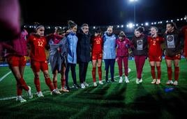 España busca los honores para asaltar la historia