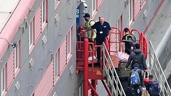 'Bibbi Stockholm', la monstruosa cárcel flotante donde el Reino Unido confina a los inmigrantes