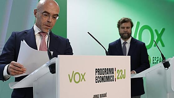 Ex altos cargos defenestrados de Vox cierran filas en torno a Espinosa de los Monteros