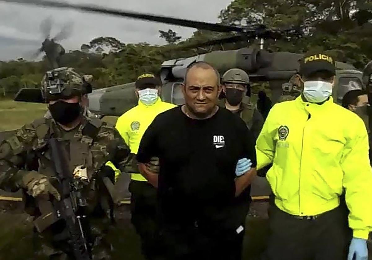 Dairo Antonio Úsuga, alias 'Otoniel', el día de su detención en la selva colombiana.