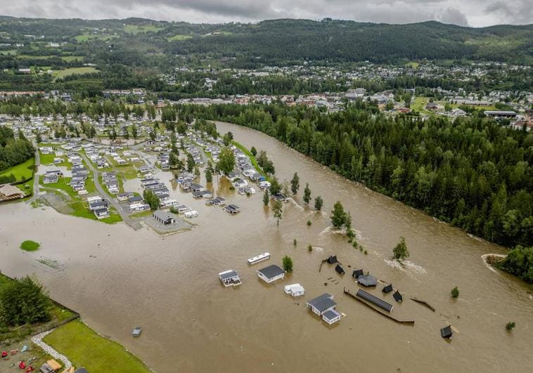 Norway, on red alert amid historic floods
