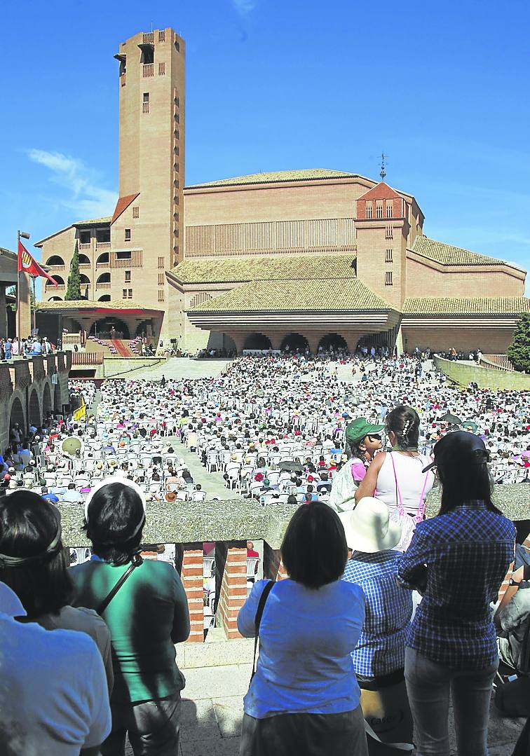 Jornada Mariana de la Familia en el santuario de Torreciudad.