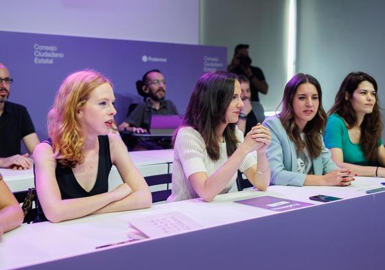 Belarra, junto a Montero y Vestrynge en la reunión del Consejo Ciudadano de Podemos tras el varapalo del 18-M.