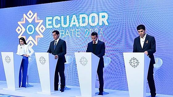 Los candidatos de Ecuador proponen más seguridad y la militarización de los puertos