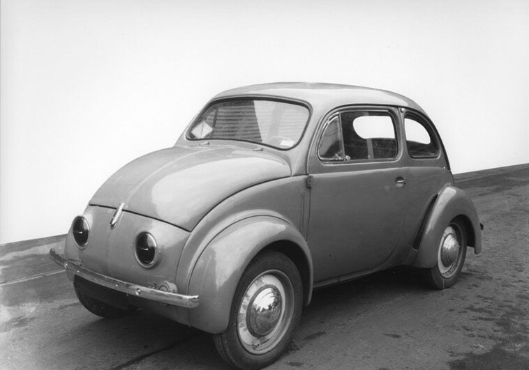 Renault 4/4, una historia de éxito no exenta de complicaciones