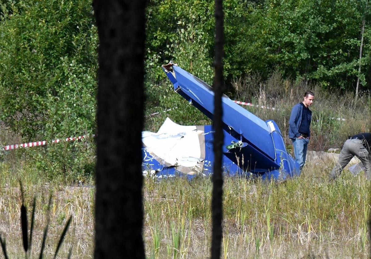 El avión que llevaba a Evgueni Prigozhin, entre otros pasajeros, quedó hecho pedazos, que servirán para la investigación de lo ocurrido.