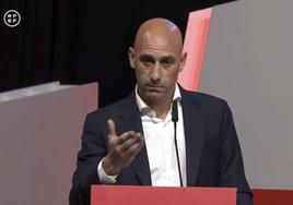 Luis Rubiales, durante la asamblea de este viernes.