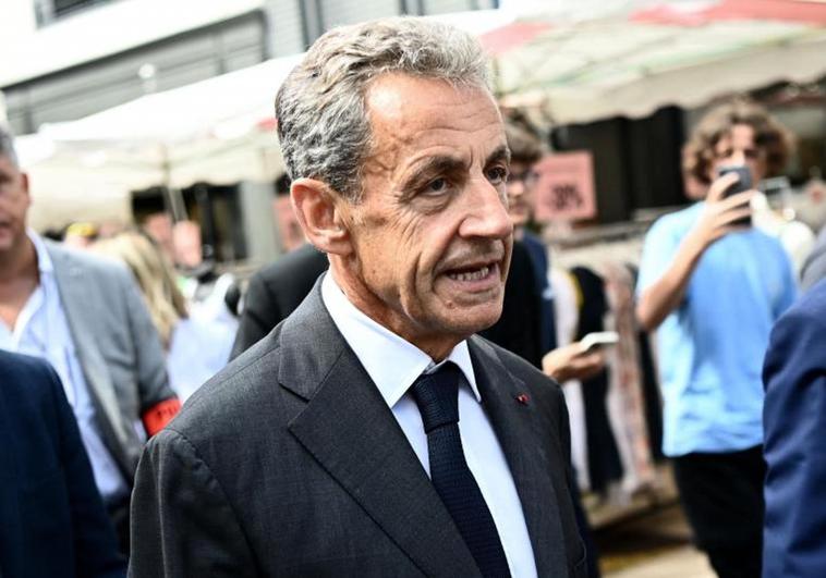 Sarkozy será juzgado por haber «recibido fondos libios» para su campaña presidencial
