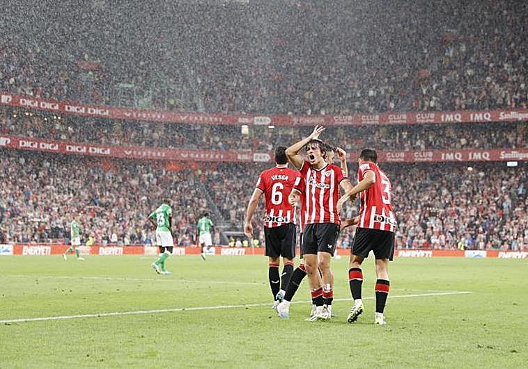 El Athletic firma una remontada de mérito ante el Betis