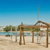 A prisión por grabar a niños desnudos en las duchas de una playa de Estepona