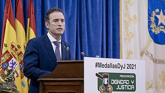 Dignidad y Justicia reclama a la Fiscalía que unifique el listado de los etarras huidos