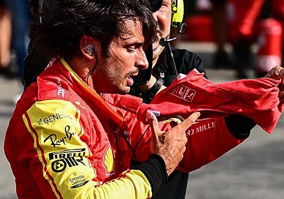 Sainz se pone el traje de ídolo en Monza