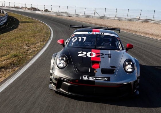 Porsche aplica sus E-Fuels en la copa Mobil 1.