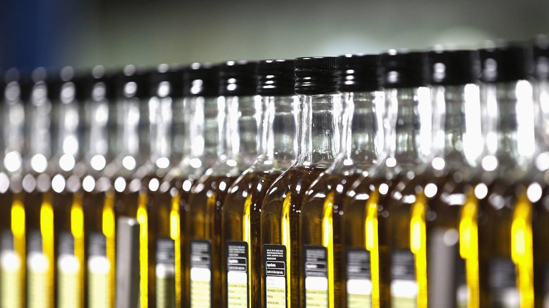 Oil prices rise 52% in one year and keep food inflation untouched