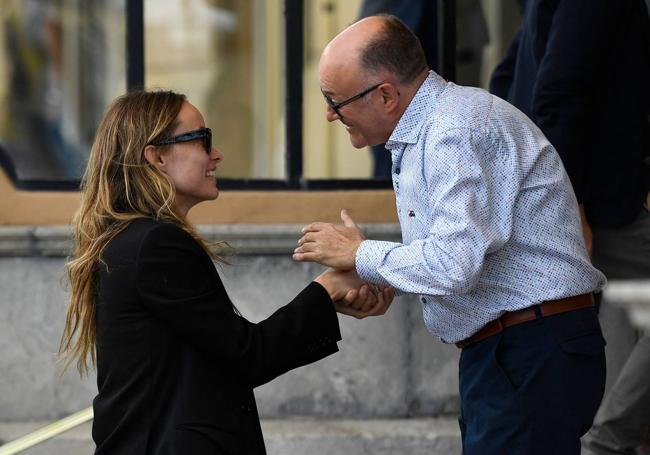 José Luis Rebordinos recibe a la actriz Olivia Wilde el año pasado.