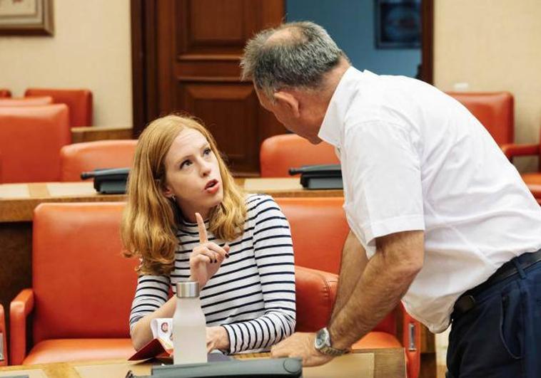 Podemos e IU piden a Díaz otro reparto de las portavocías en el Congreso