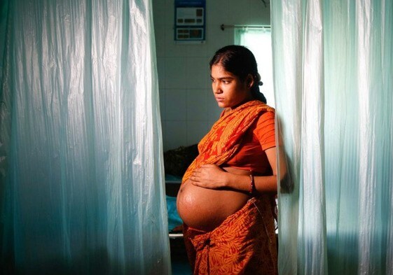 La brecha del nacimiento: ¿por qué todavía mueren tantas mujeres al dar a luz en el mundo?