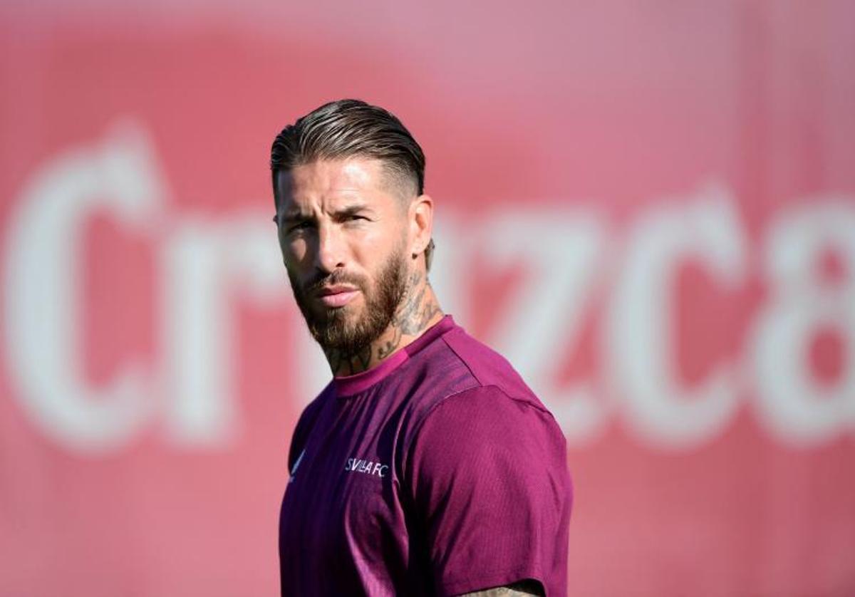 Sergio Ramos, en el entrenamiento del Sevilla de este martes.