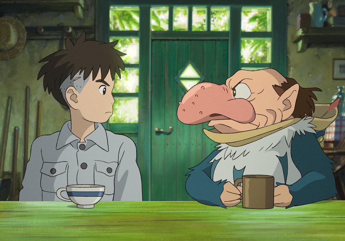 Mahito y la criatura que se oculta bajo la forma de garza en el filme de Miyazaki.