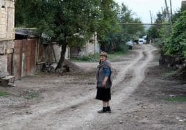 Una mujer armenia en una aldea de Nagorno Karabaj.