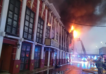 Trece muertos en el incendio de tres discotecas en Murcia