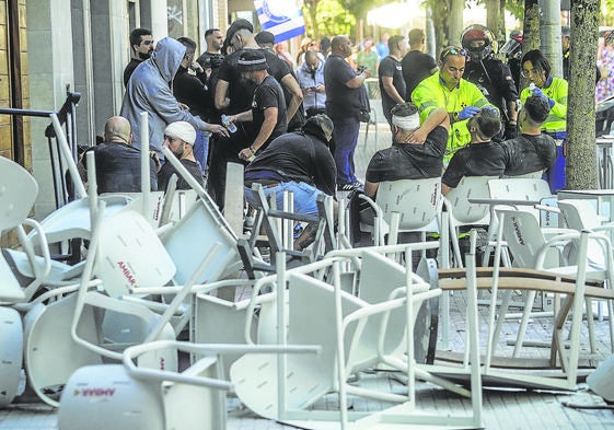 Estado en el que quedó la terraza en Vitoria.